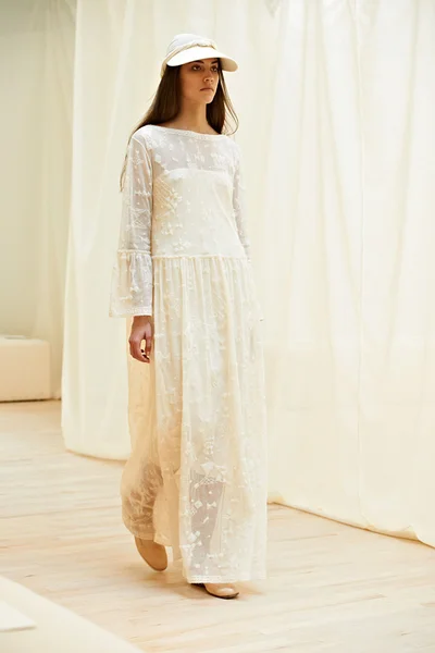 Look 15
